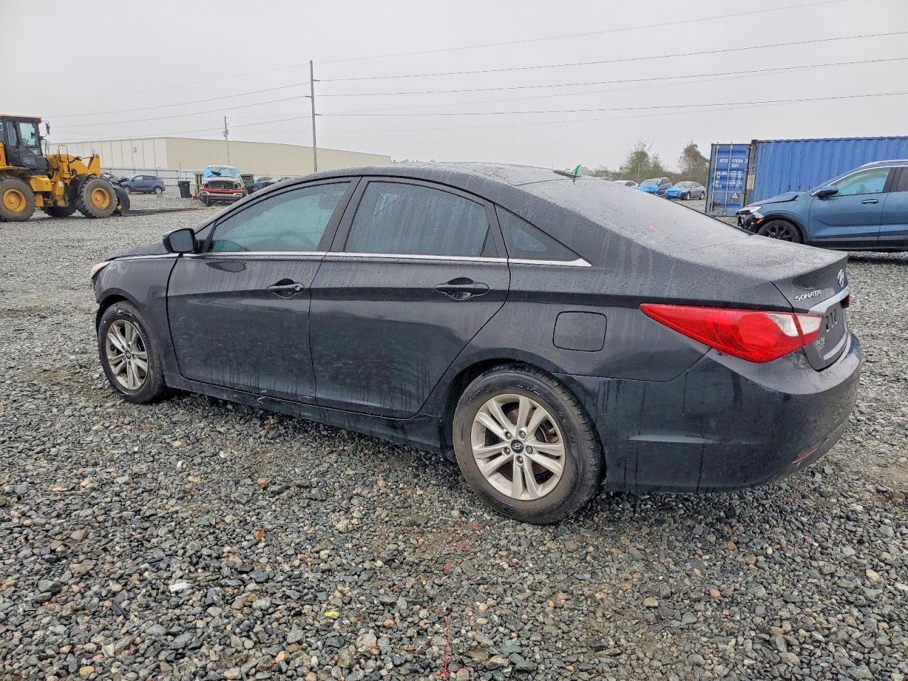 2013 HYUNDAI SONATA photo 2