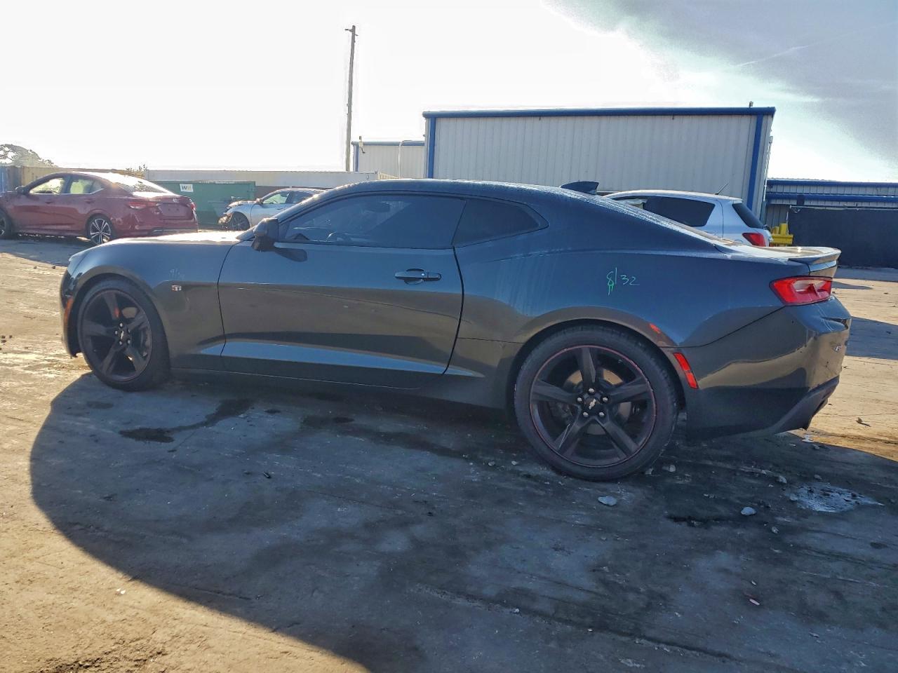 2016 CHEVROLET CAMARO LT photo 2
