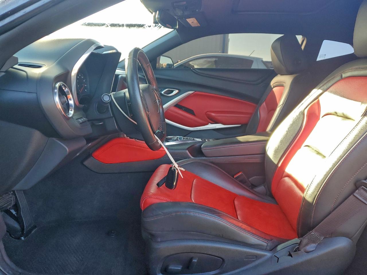2016 CHEVROLET CAMARO LT photo 7