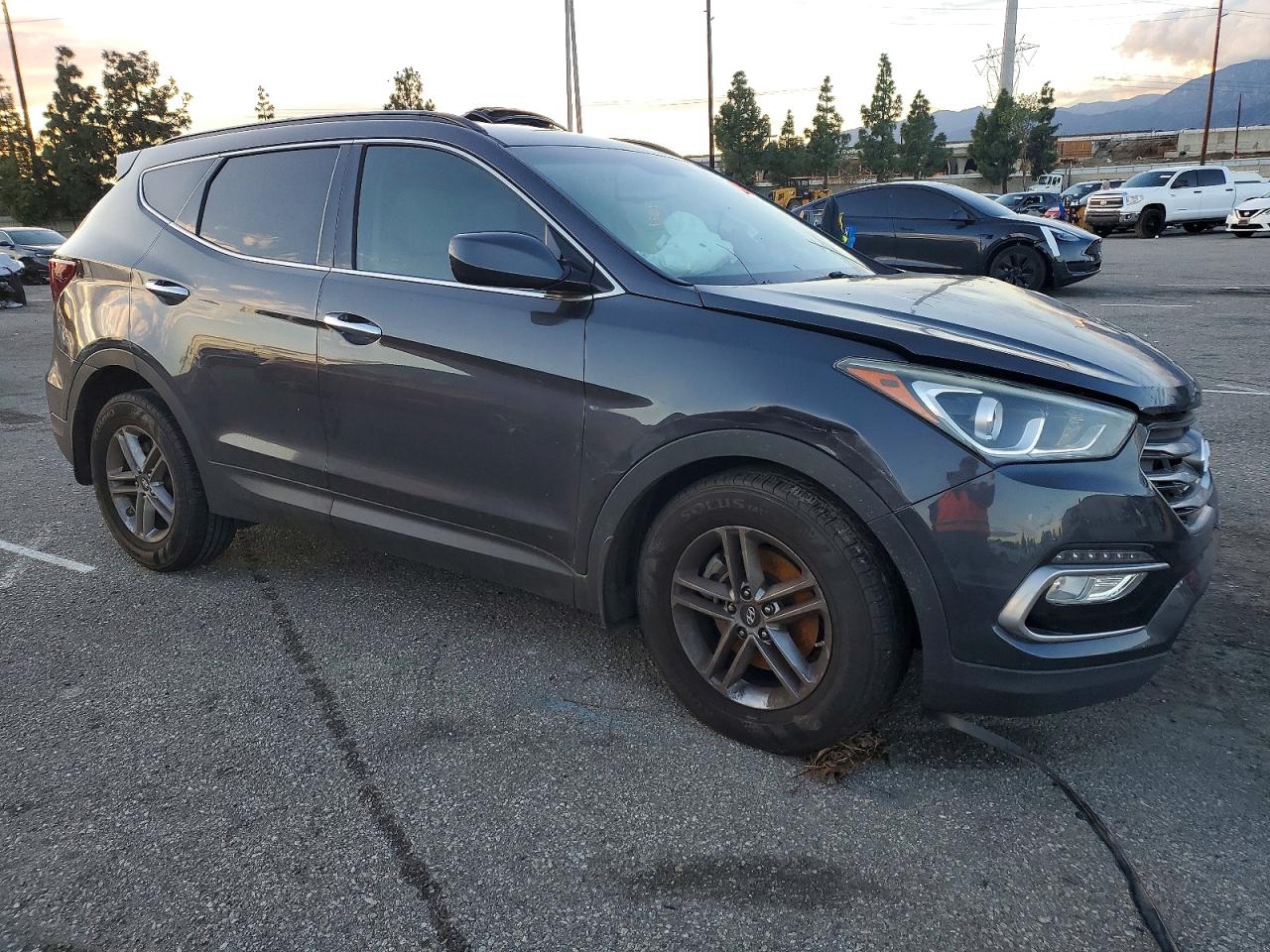 2017 HYUNDAI SANTA FE SPORT photo 4