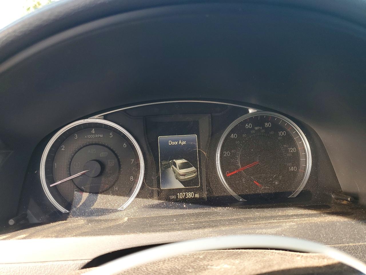 2017 TOYOTA CAMRY LE photo 9