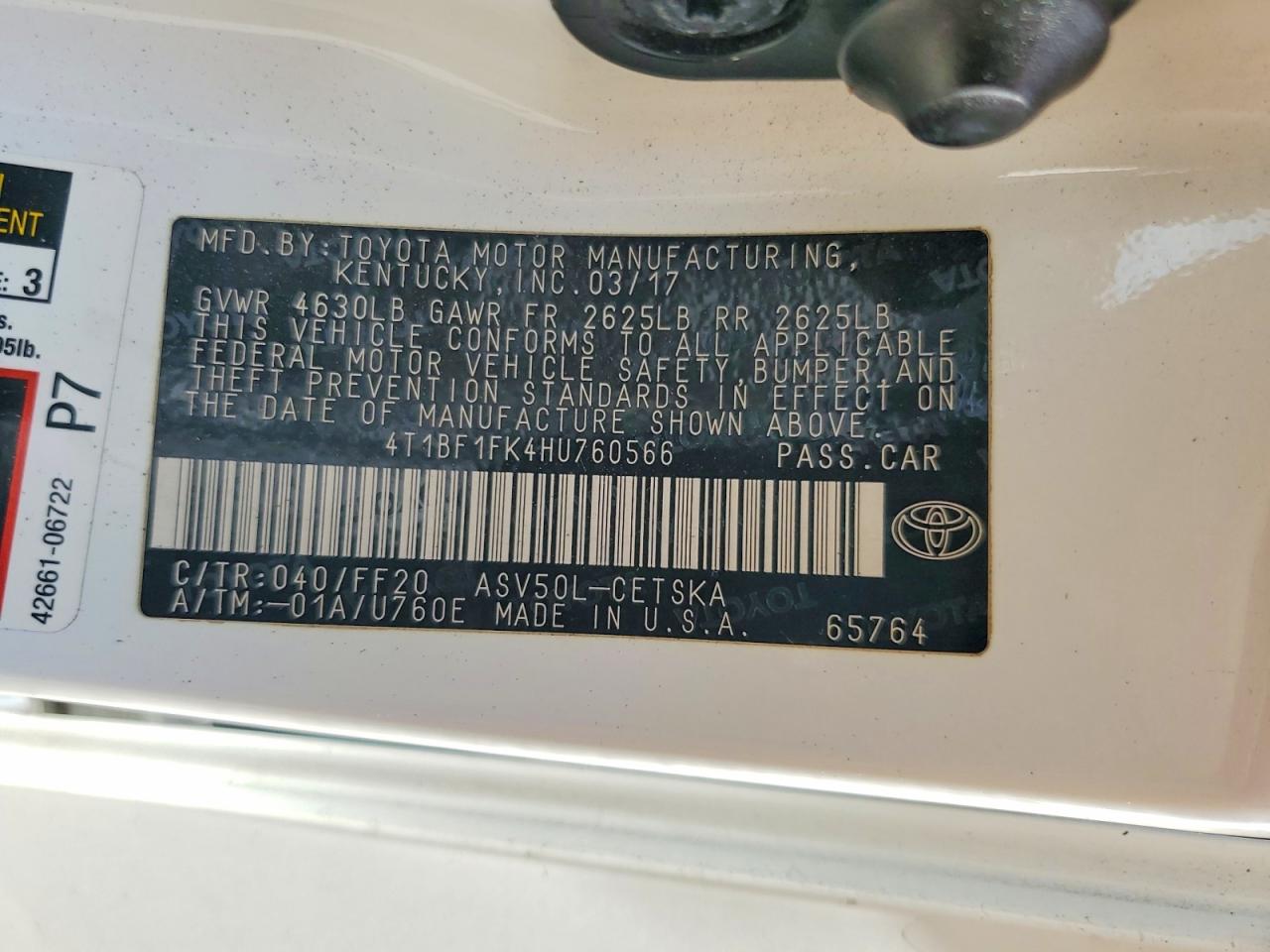 2017 TOYOTA CAMRY LE photo 12