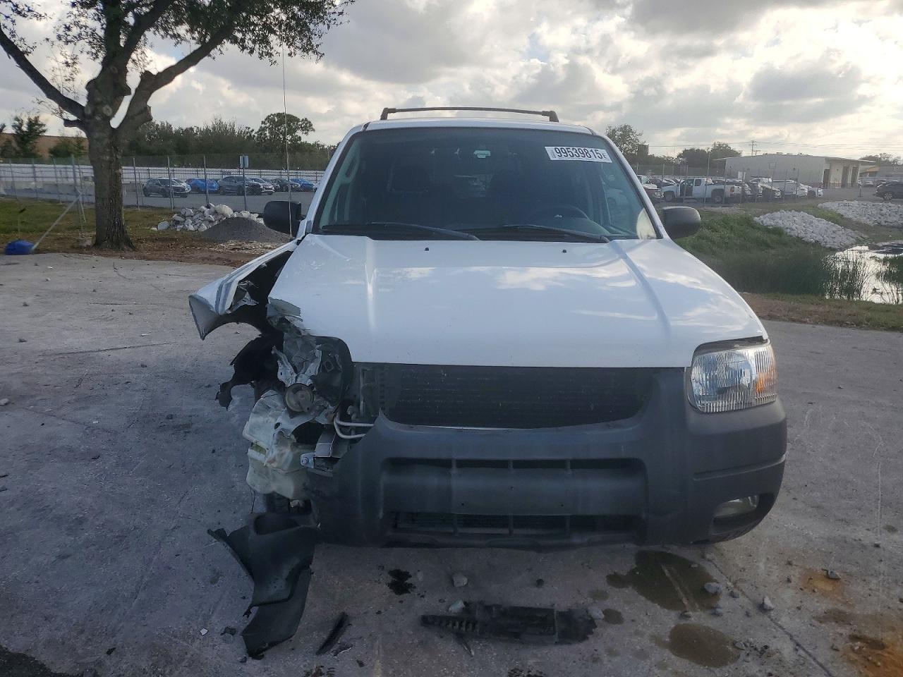 2003 FORD ESCAPE XLT photo 5