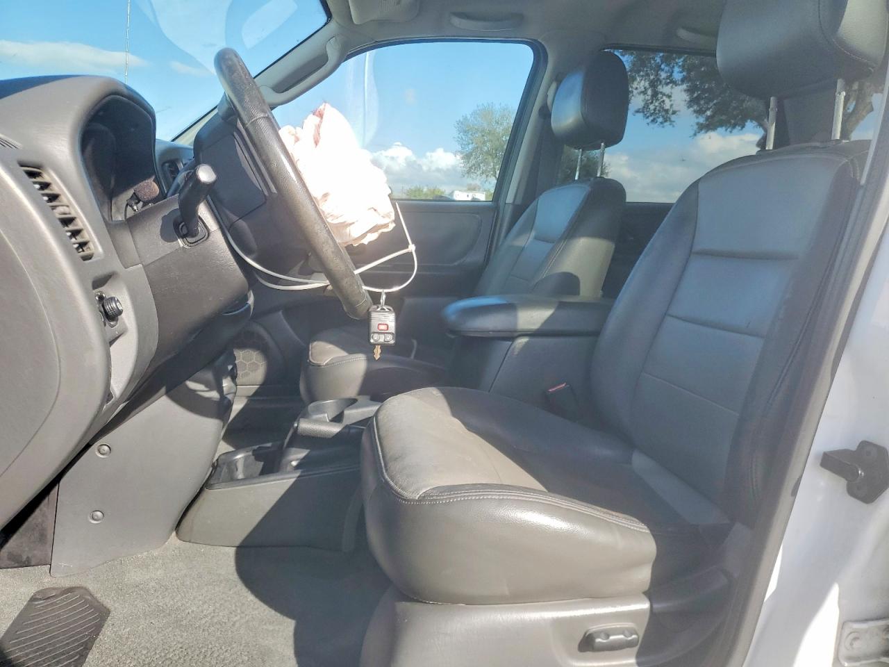 2003 FORD ESCAPE XLT photo 7