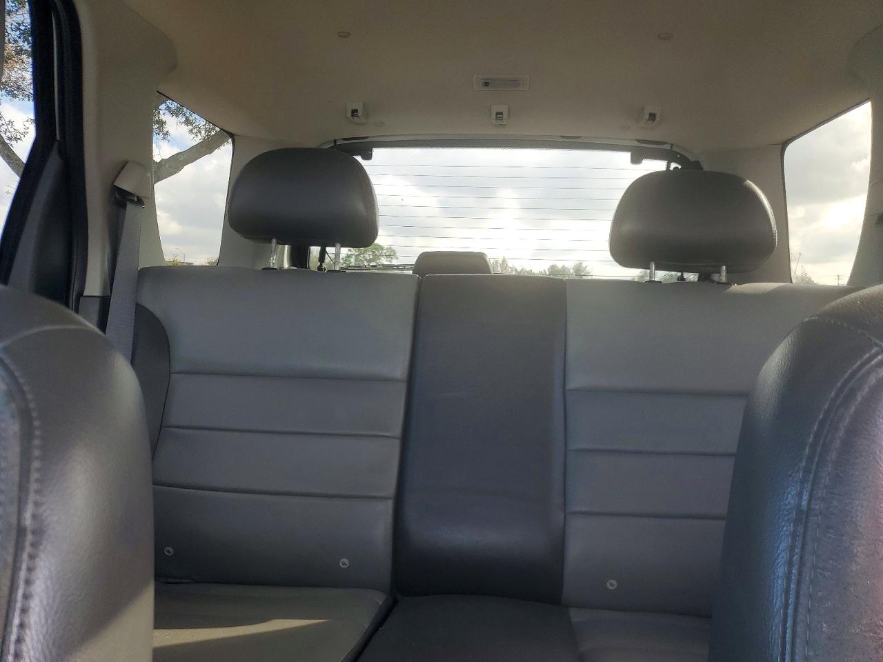 2003 FORD ESCAPE XLT photo 10