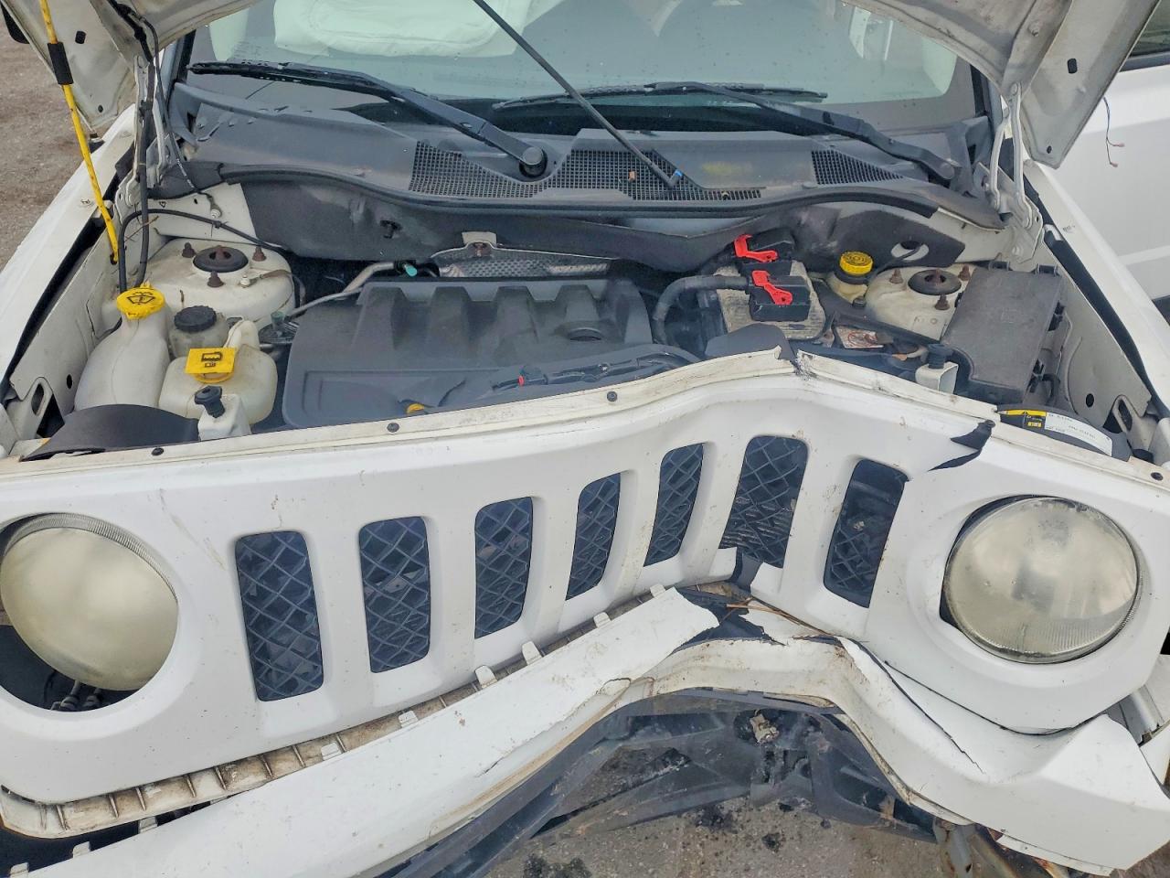 2014 JEEP PATRIOT LATITUDE photo 12
