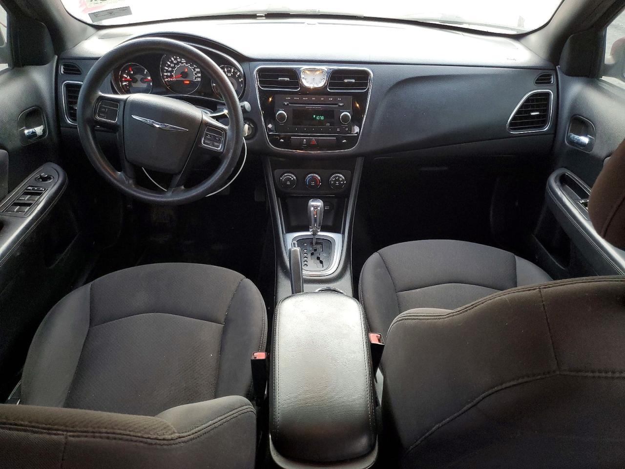 2013 CHRYSLER 200 LX photo 8