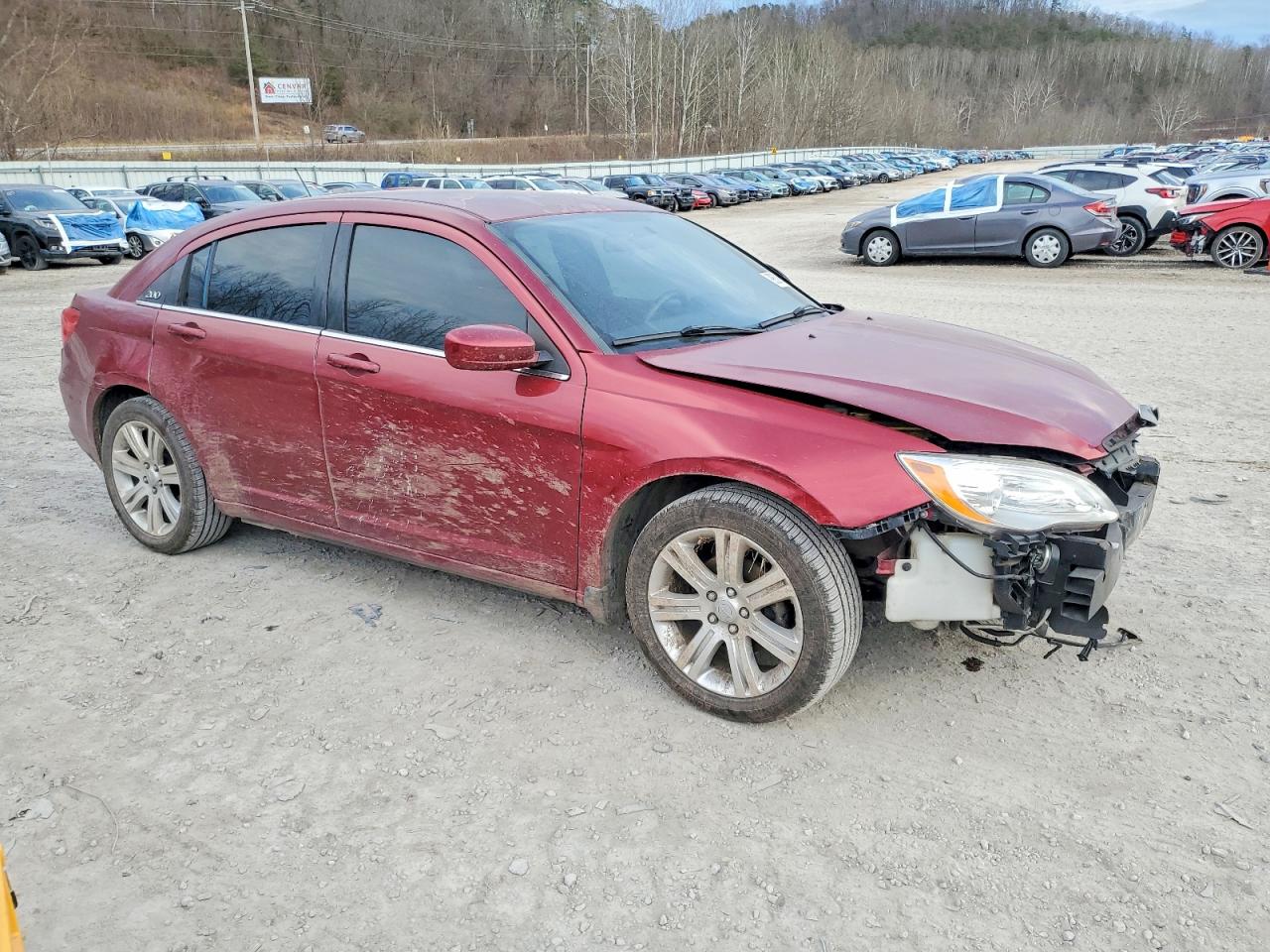2013 CHRYSLER 200 LX photo 4