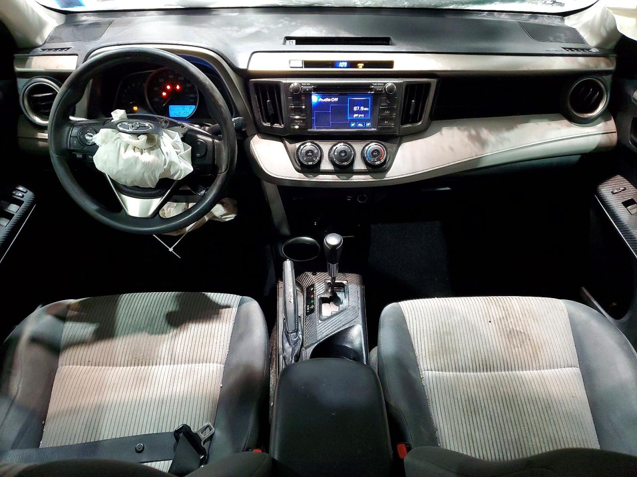 2013 TOYOTA RAV4 LE photo 8