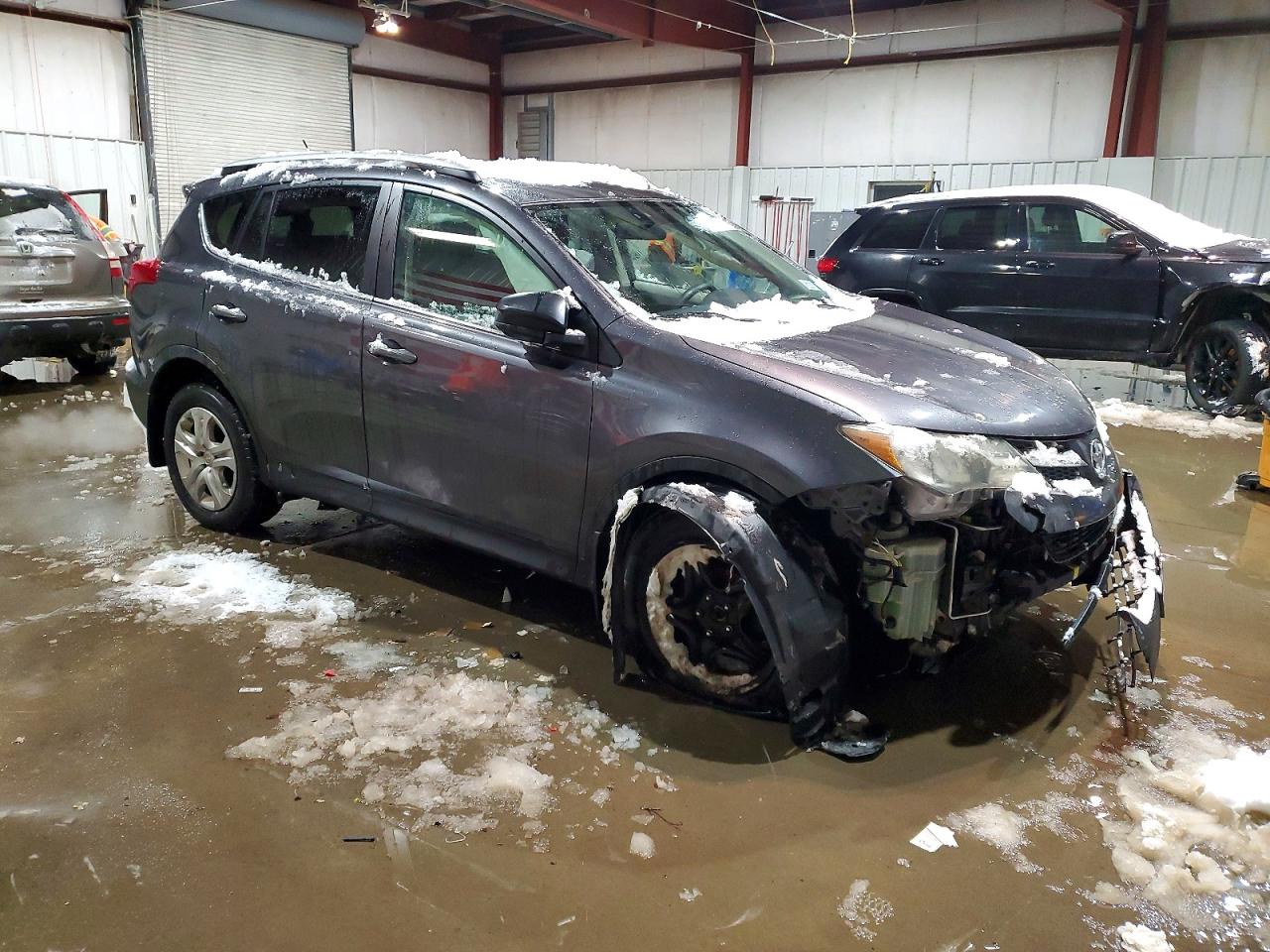 2013 TOYOTA RAV4 LE photo 4