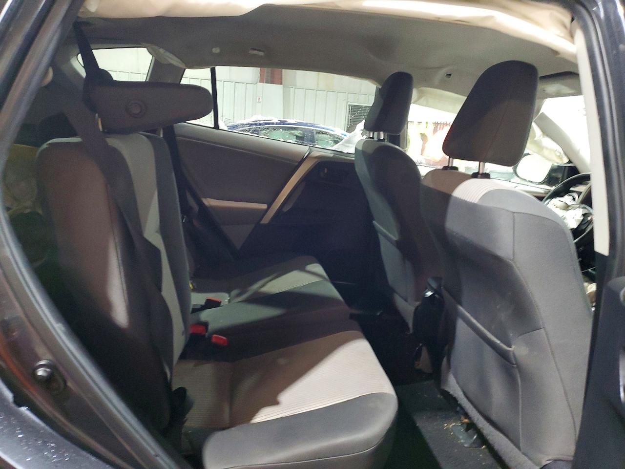 2013 TOYOTA RAV4 LE photo 11