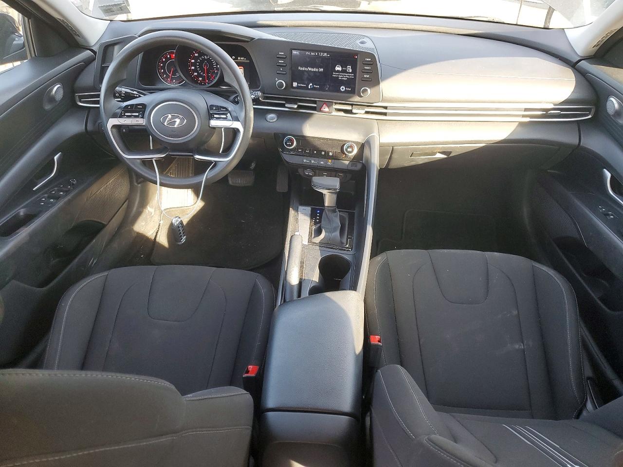 2021 HYUNDAI ELANTRA SEL photo 15