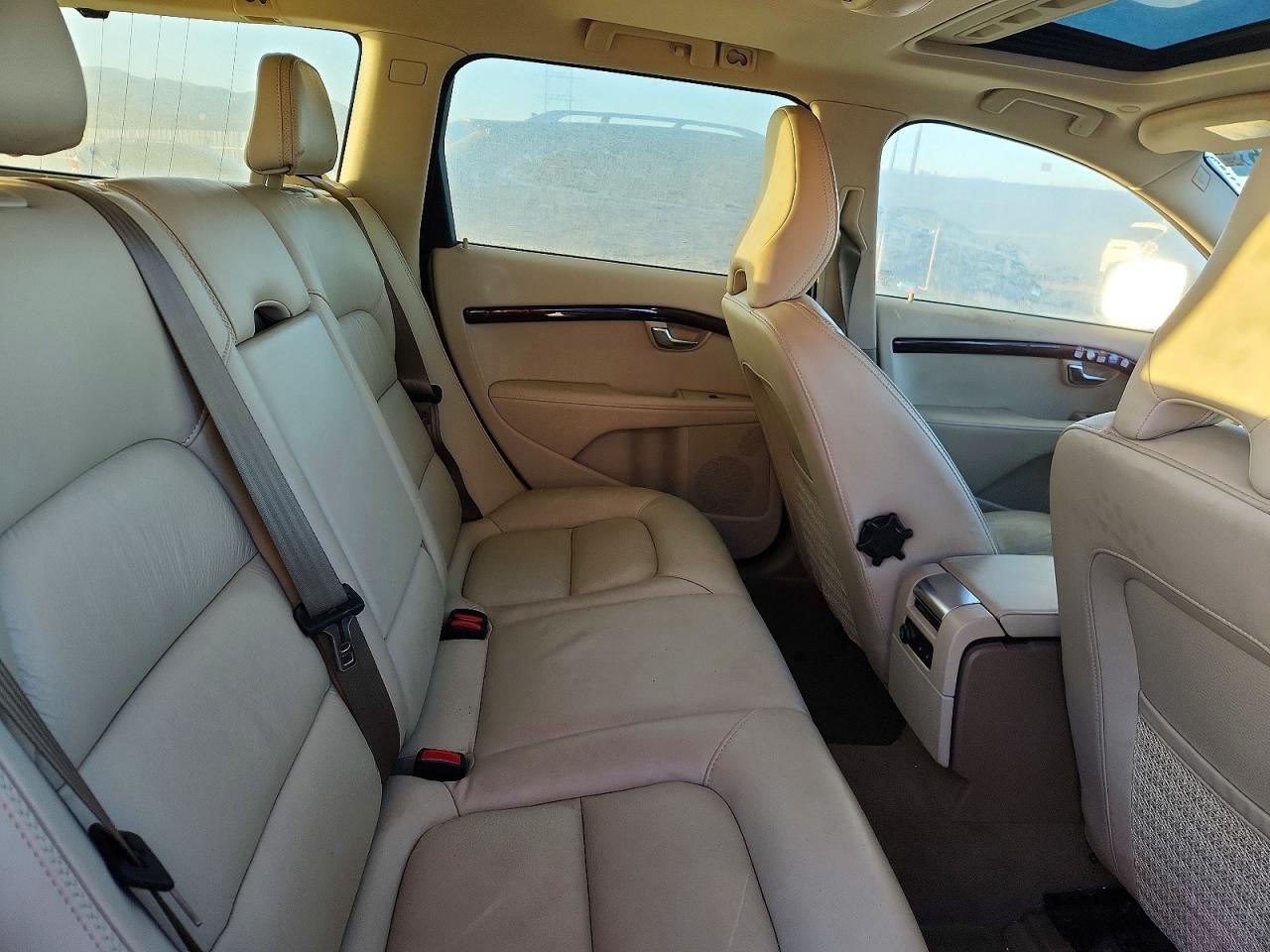 2013 VOLVO XC70 T6 photo 21