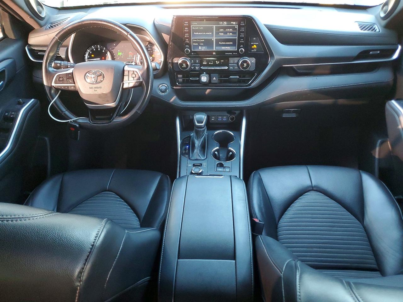 2022 TOYOTA HIGHLANDER XSE photo 8
