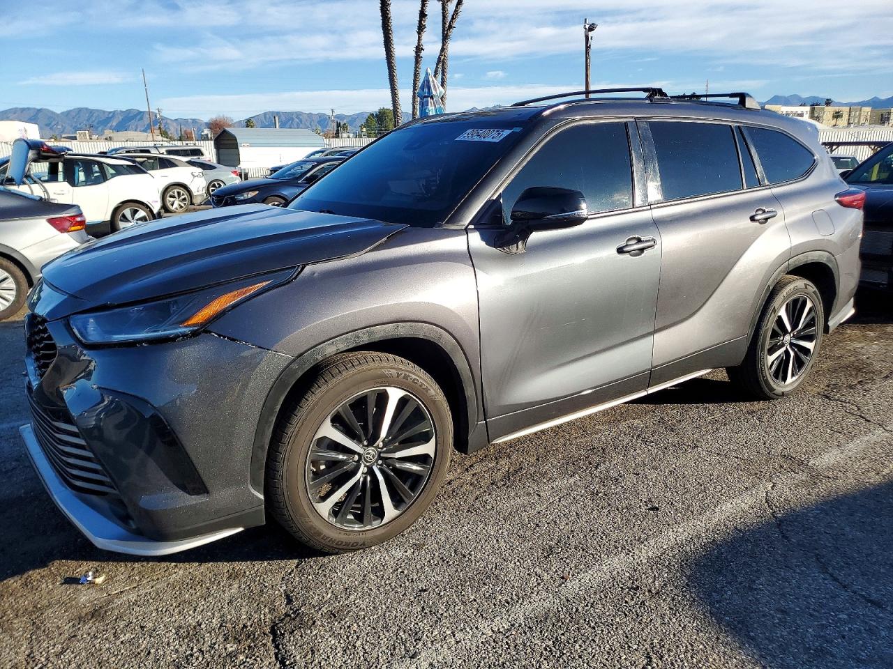 2022 TOYOTA HIGHLANDER