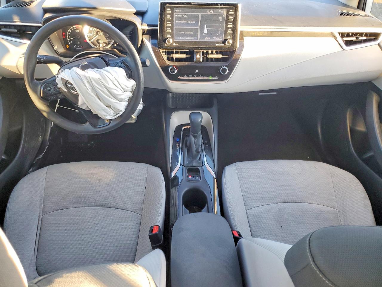 2021 TOYOTA COROLLA LE photo 8