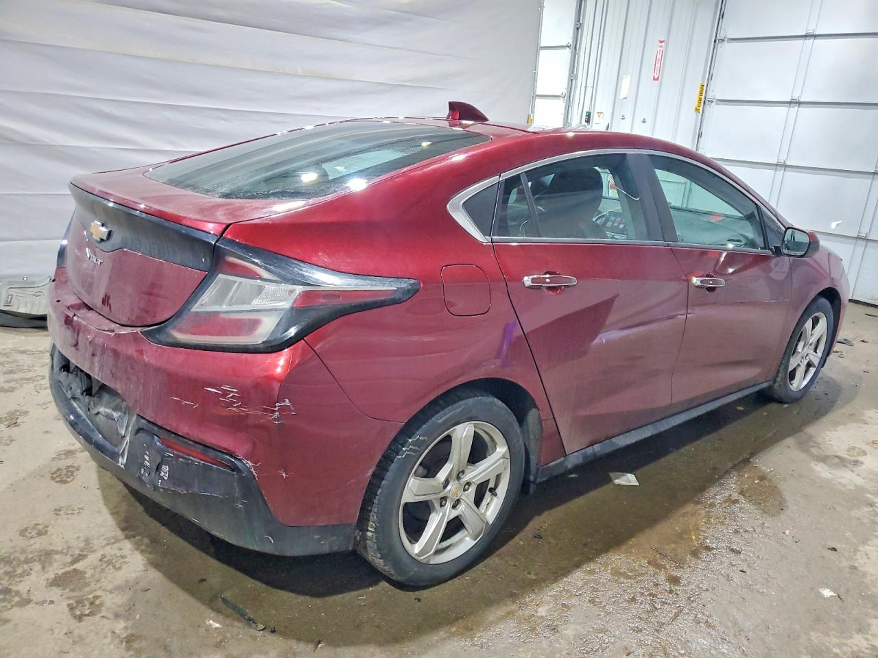 2017 CHEVROLET VOLT LT photo 3