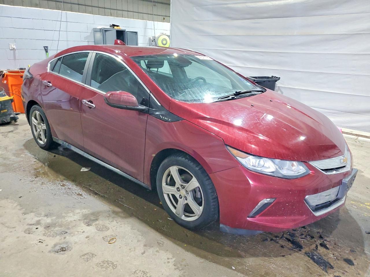 2017 CHEVROLET VOLT LT photo 4