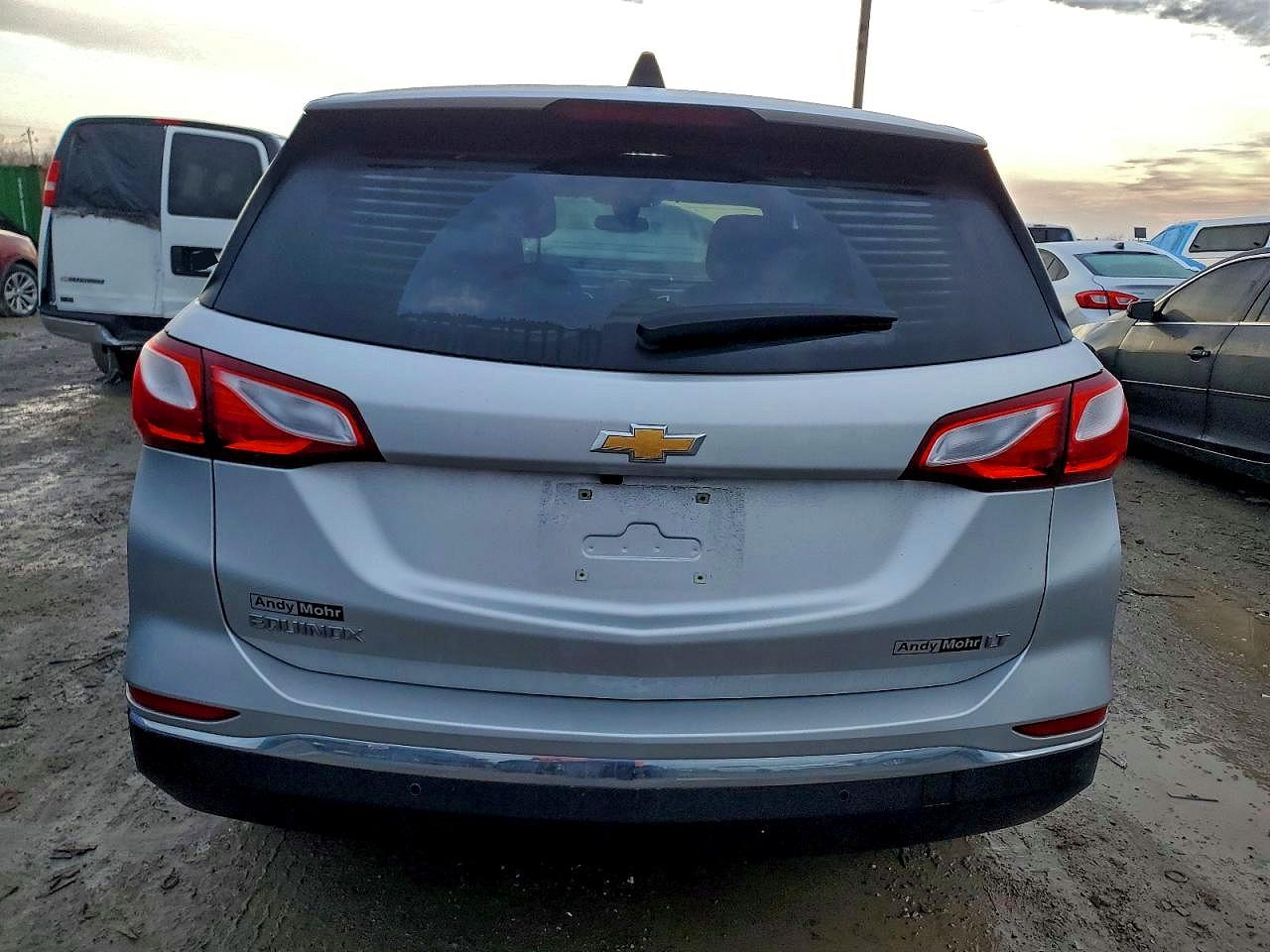 2020 CHEVROLET EQUINOX LT photo 6
