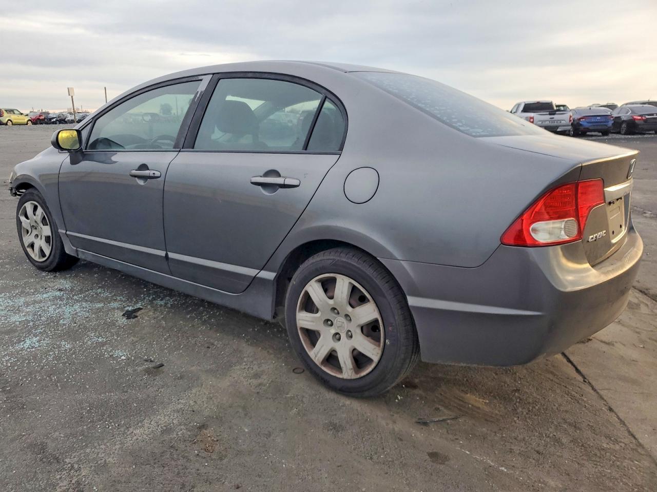 2010 HONDA CIVIC LX photo 2