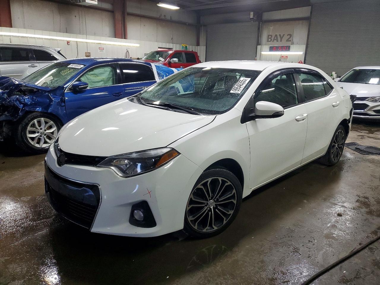 2015 TOYOTA COROLLA