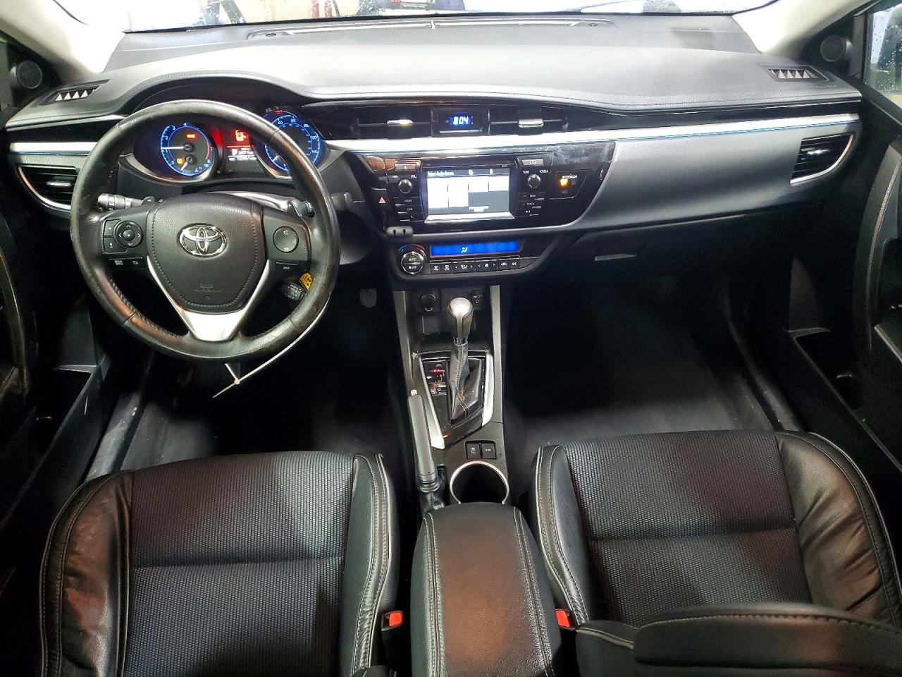 2015 TOYOTA COROLLA L photo 8