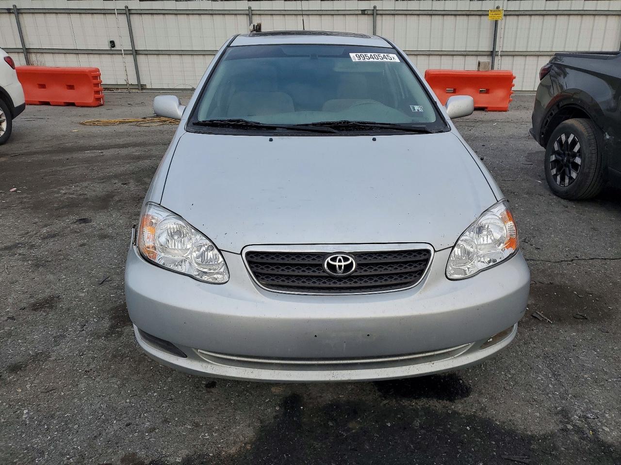 2005 TOYOTA COROLLA CE photo 9