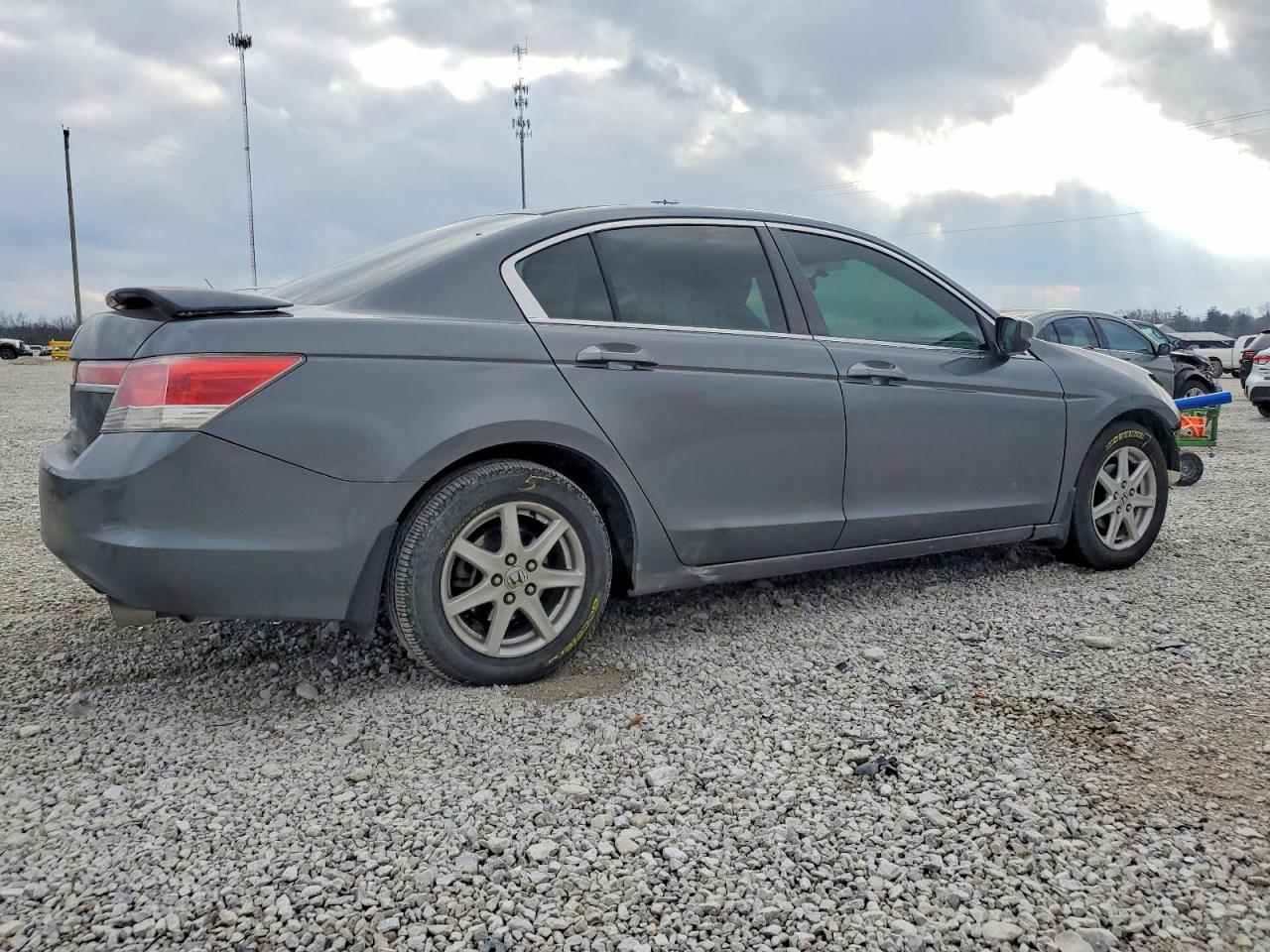 2012 HONDA ACCORD LX photo 7