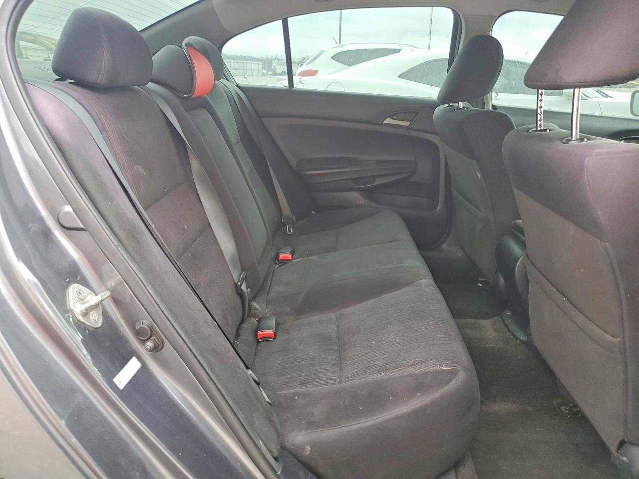 2012 HONDA ACCORD LX photo 28