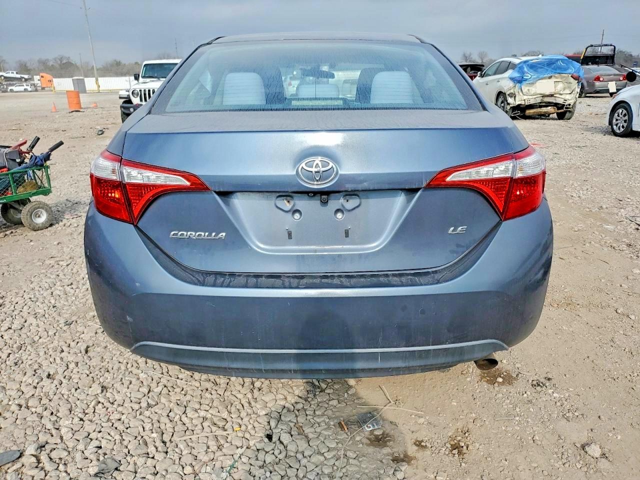 2014 TOYOTA COROLLA L photo 6