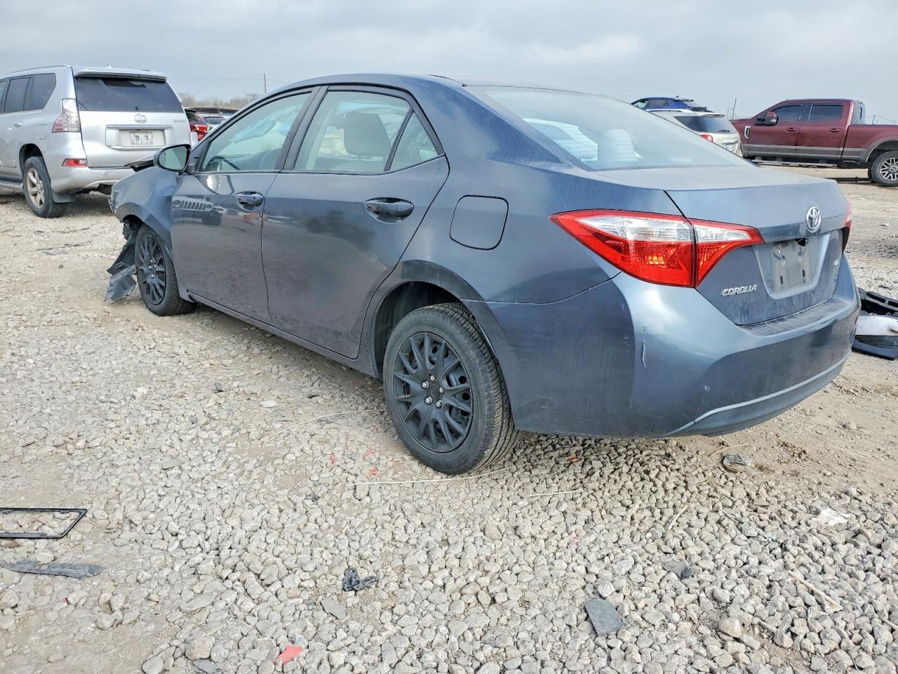 2014 TOYOTA COROLLA L photo 2