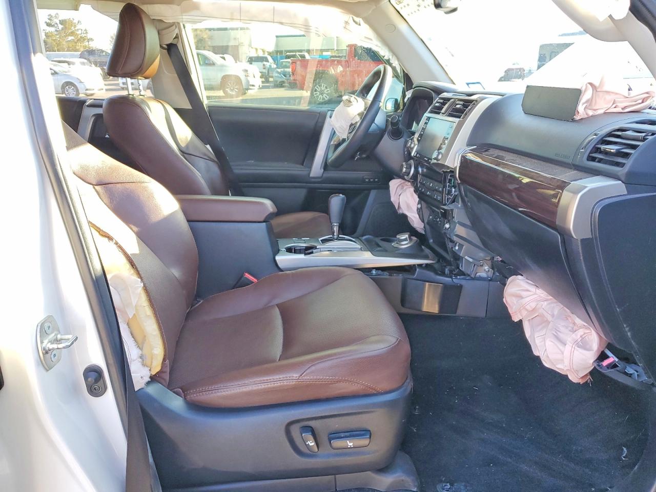 2022 TOYOTA 4RUNNER LIMITED photo 7