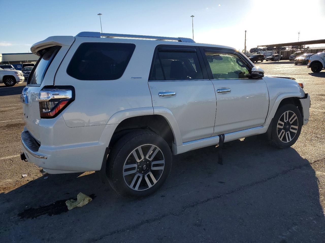 2022 TOYOTA 4RUNNER LIMITED photo 3