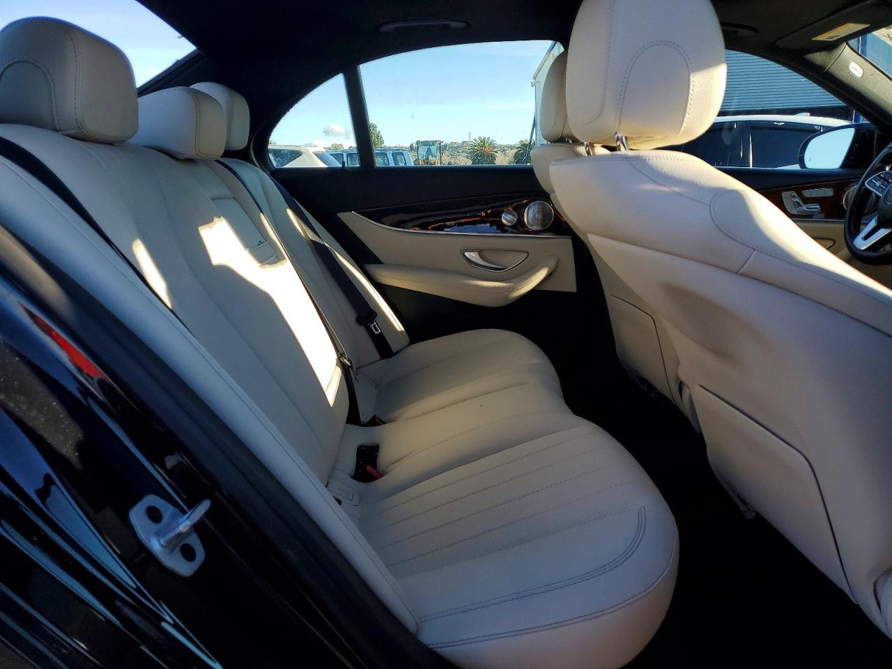 2020 MERCEDES-BENZ E 350 photo 10