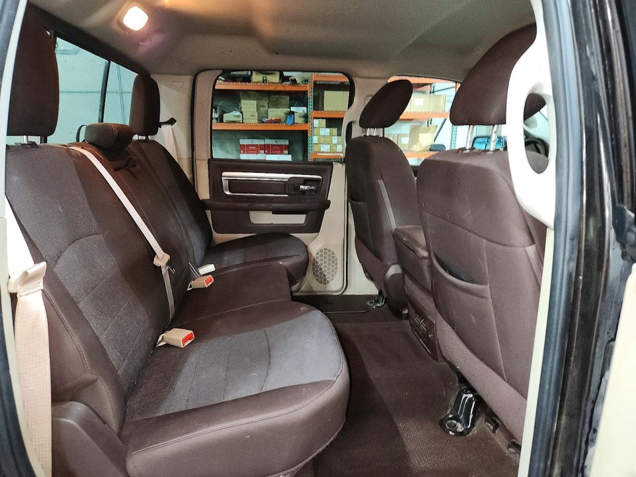 2017 RAM 1500 SLT photo 10