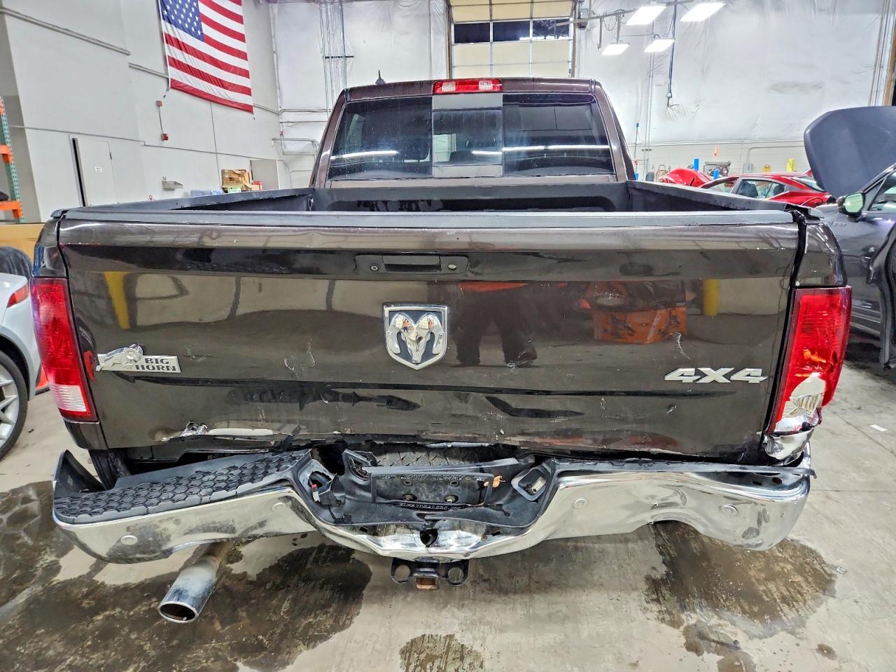2017 RAM 1500 SLT photo 6