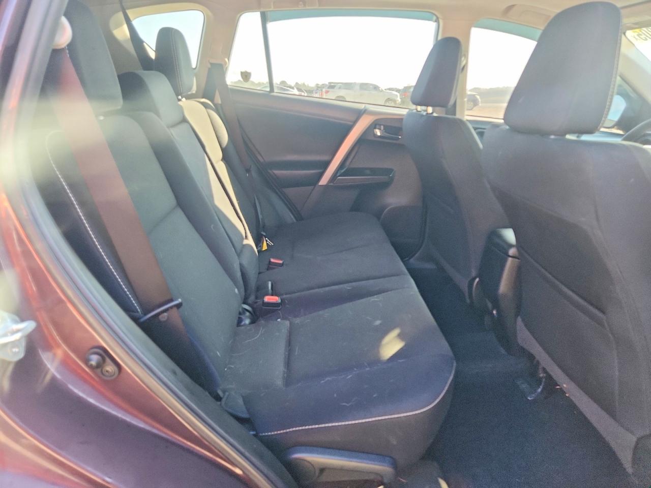 2018 TOYOTA RAV4 ADVENTURE photo 11