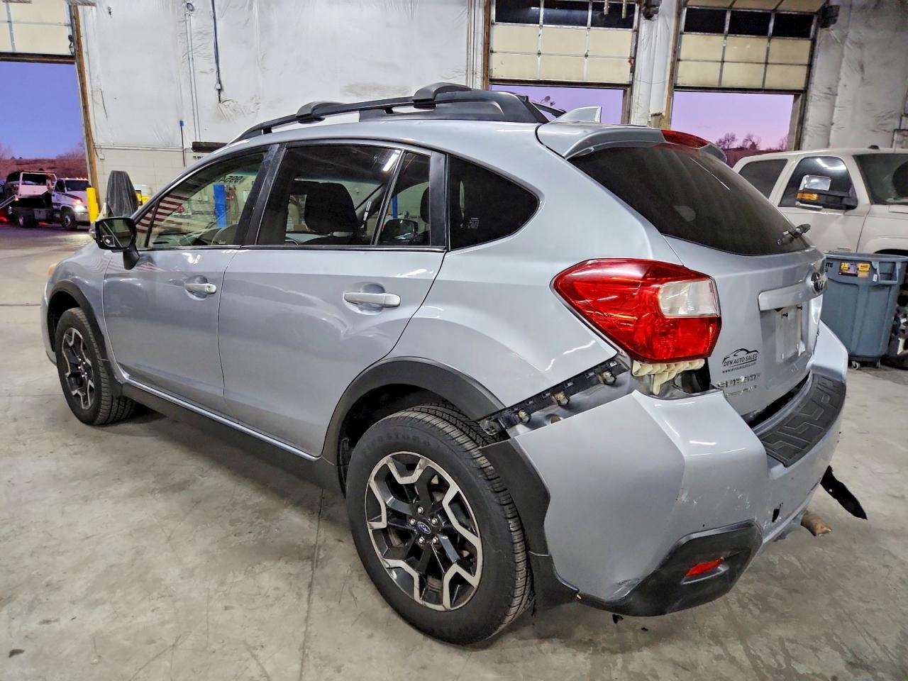 2017 SUBARU CROSSTREK LIMITED photo 2