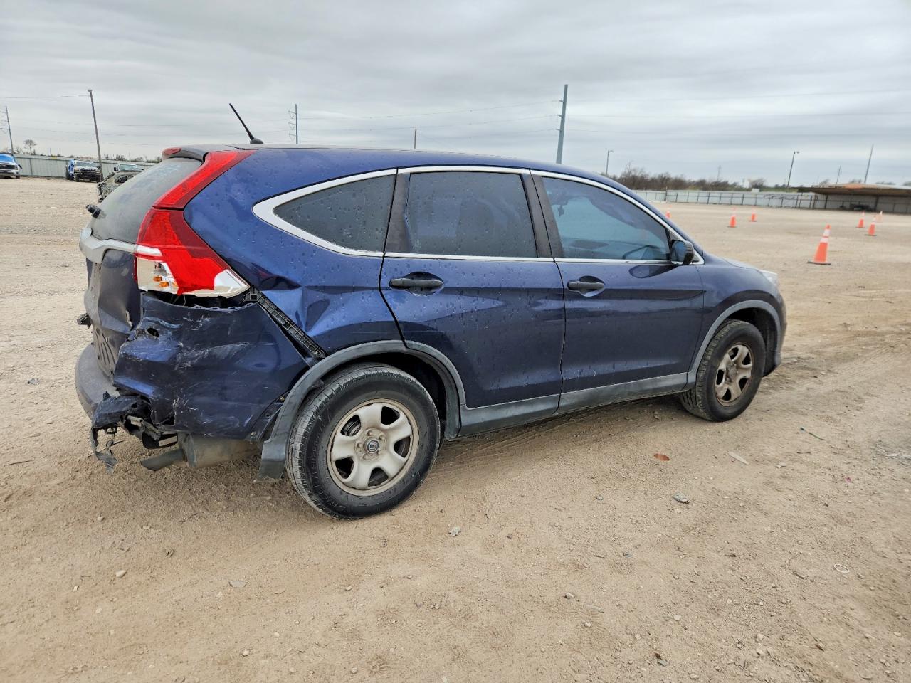 2015 HONDA CR-V LX photo 3