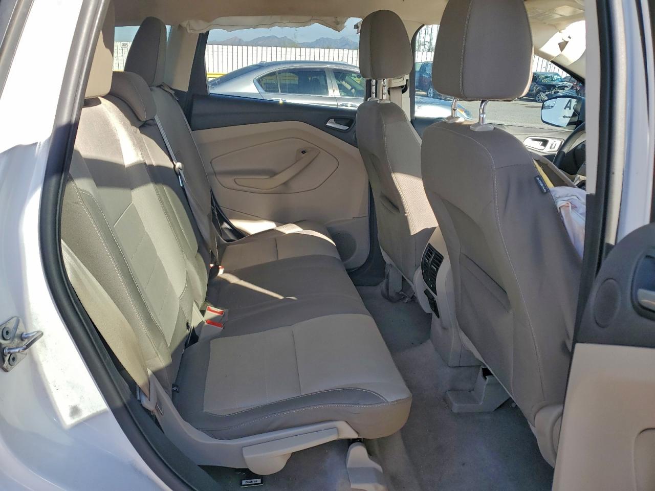 2015 FORD ESCAPE SE photo 10