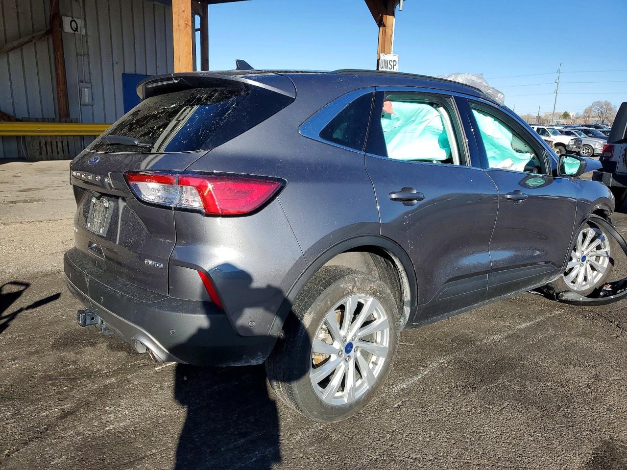 2022 FORD ESCAPE TITANIUM photo 3