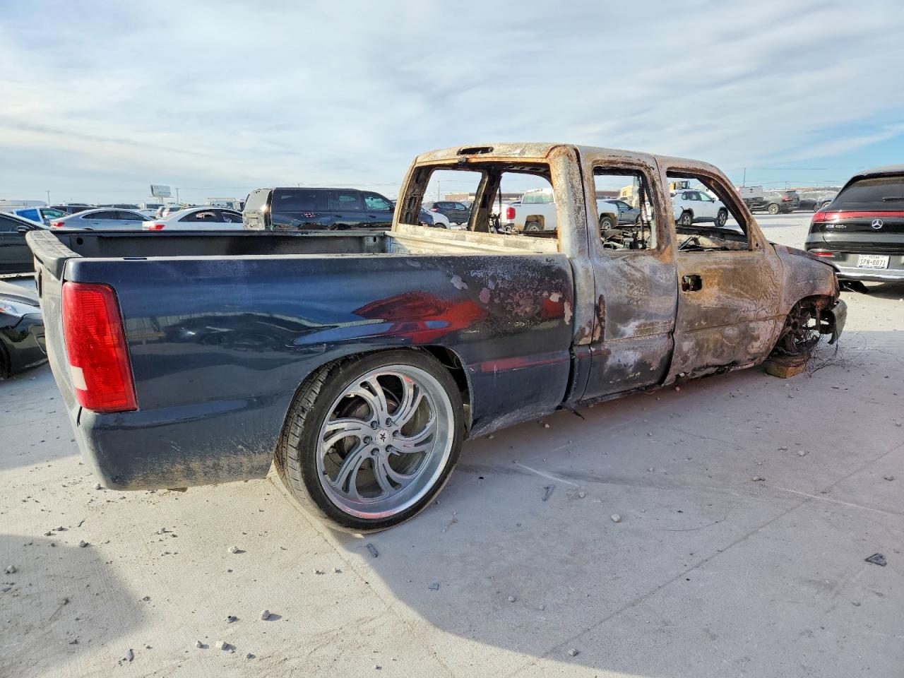2005 CHEVROLET SILVERADO C1500 photo 3