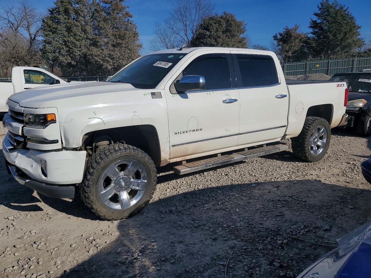2017 CHEVROLET SILVERADO