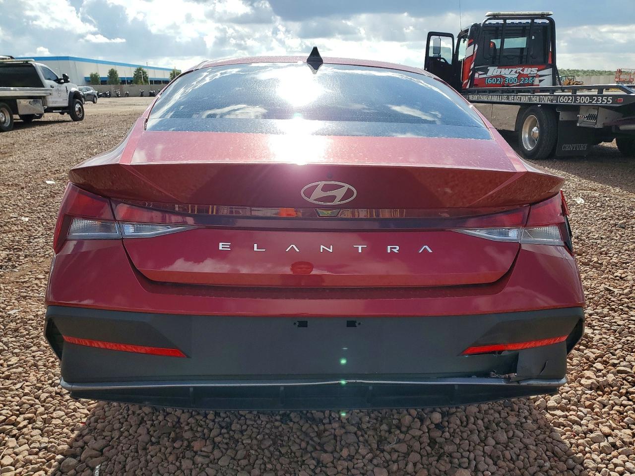 2025 HYUNDAI ELANTRA SE photo 11