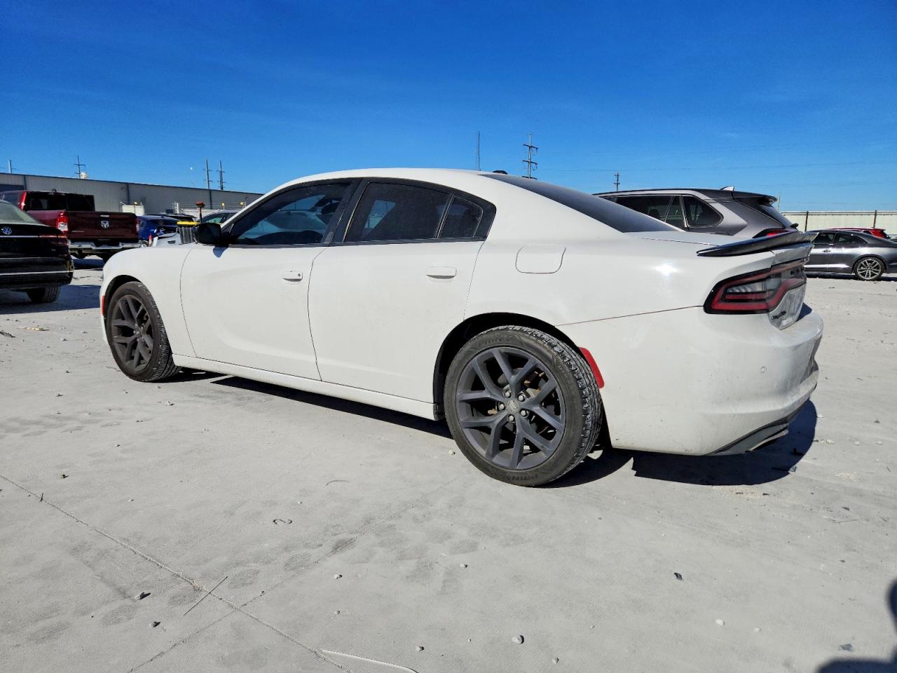 2020 DODGE CHARGER SXT photo 2