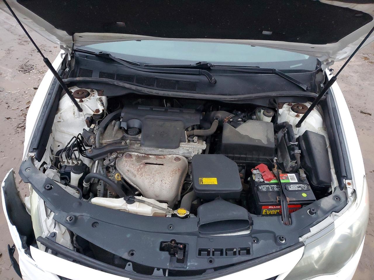 2013 TOYOTA CAMRY SE photo 11