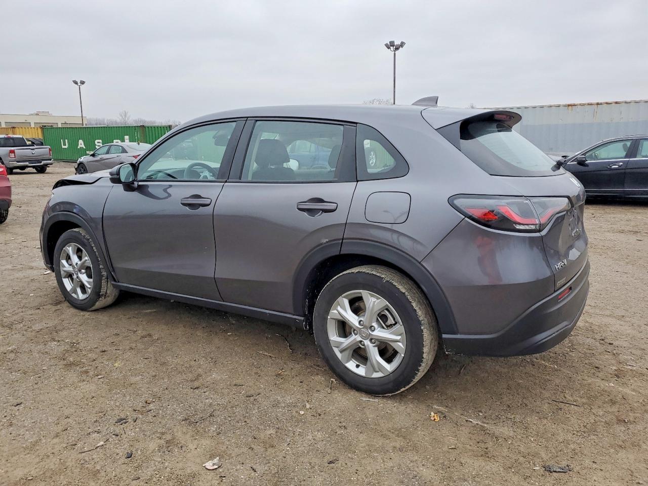2024 HONDA HR-V LX photo 2