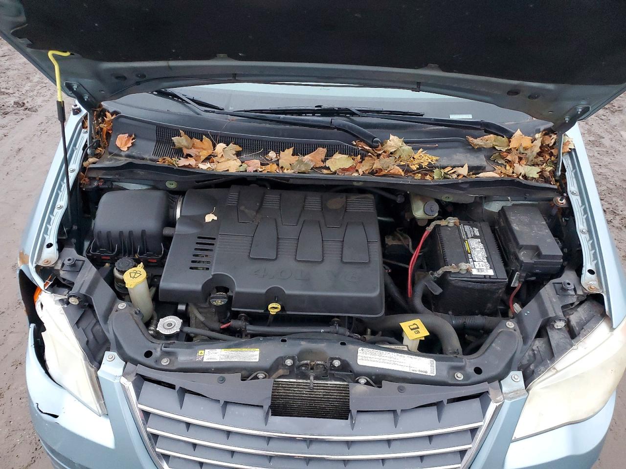 2010 CHRYSLER TOWN & COUNTRY TOURING PLUS photo 12
