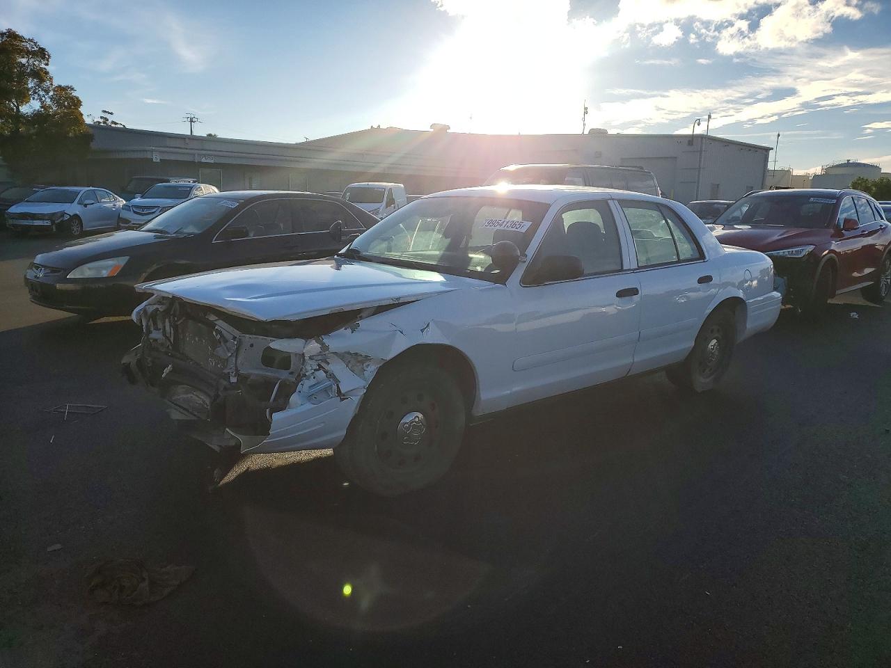 2005 FORD CROWN VICTORIA