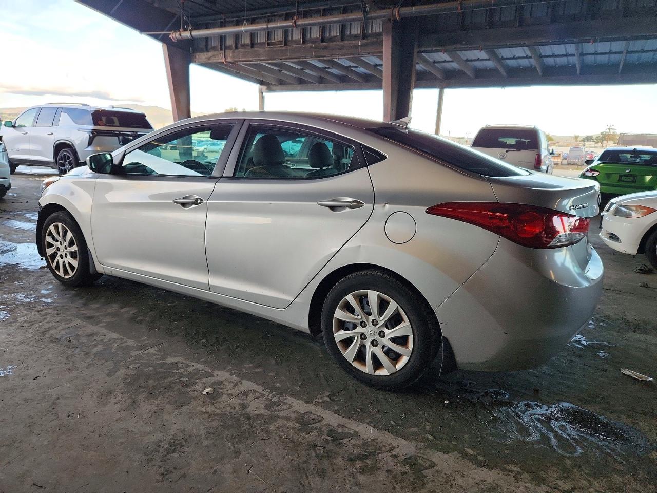 2013 HYUNDAI ELANTRA GLS photo 2